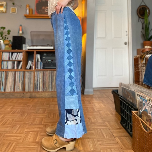 Vintage 1970s Wide Leg Jeans - Picture 5 of 7